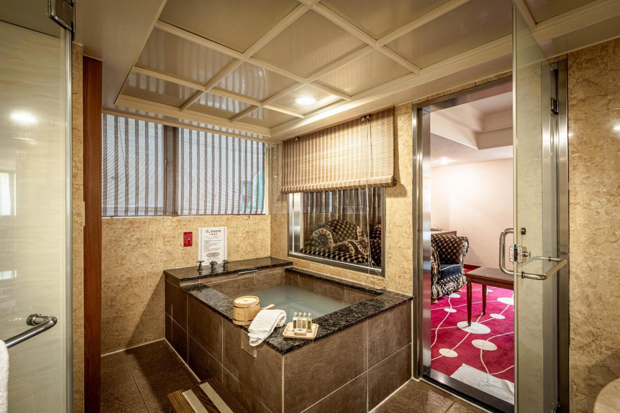 טאיפיי Chyuan Du Spring Resort מראה חיצוני תמונה