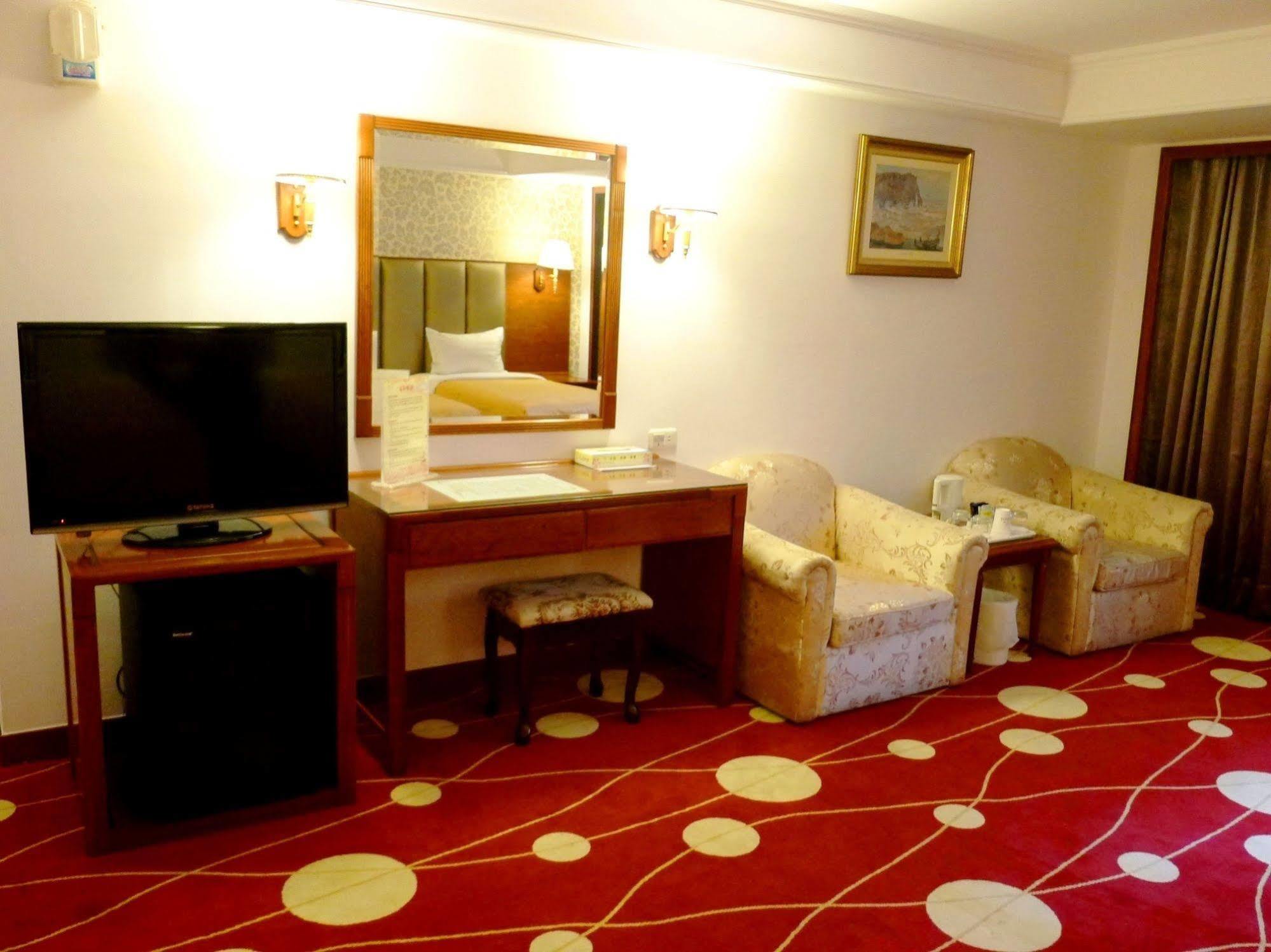 טאיפיי Chyuan Du Spring Resort מראה חיצוני תמונה